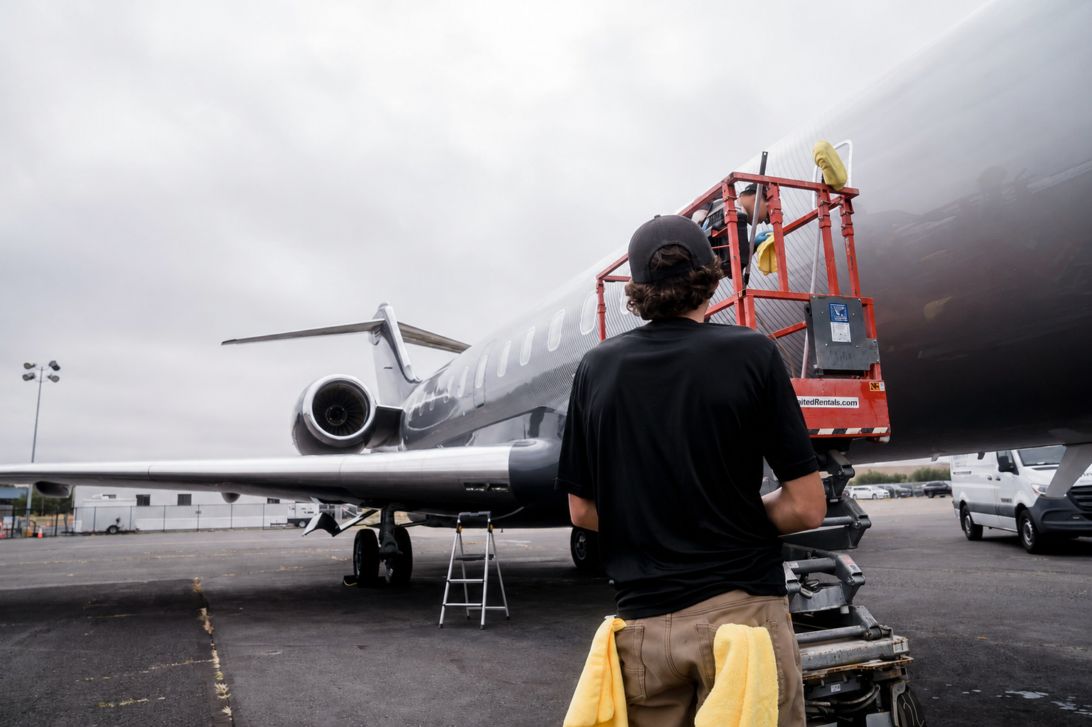 Services band — crew and aircraft on the ramp